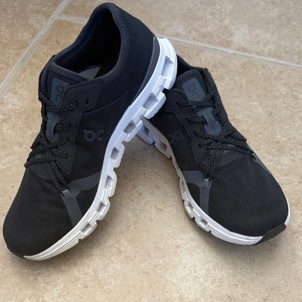 On Cloud X 4 AD Training ShoesBlack Athletic Shoes